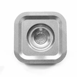 Großhandel ? Born In Sweden Stumpastaken Ettan Kerzenhalter - Höhe 4 Cm - Tiefe 8,8 Cm - Länge 8,8 Cm - Aluminium Poliert ?