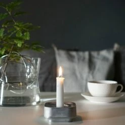 Großhandel ? Born In Sweden Stumpastaken Ettan Kerzenhalter - Höhe 4 Cm - Tiefe 8,8 Cm - Länge 8,8 Cm - Aluminium Poliert ? 5 Großhandel ? Born In Sweden Stumpastaken Ettan Kerzenhalter - Höhe 4 Cm - Tiefe 8,8 Cm - Länge 8,8 Cm - Aluminium Poliert ? -Applicata-shop unnamed file 1274