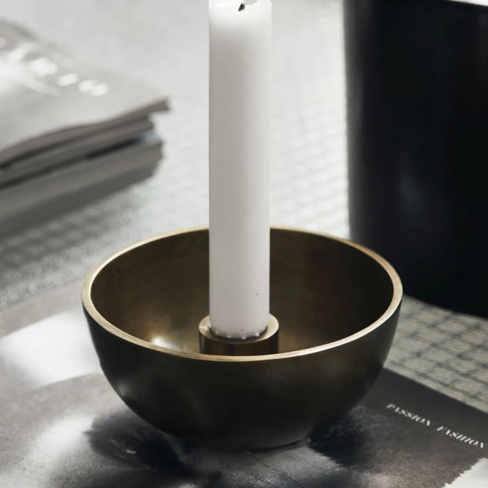 Großhandel ? House Doctor Crown Kerzenständer - Höhe 5 Cm - Ø 12,5 Cm - Messing ⌛ 3 Großhandel ? House Doctor Crown Kerzenständer - Höhe 5 Cm - Ø 12,5 Cm - Messing ⌛ – Bild 3
